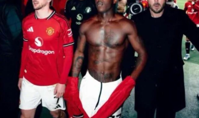 澳洲幸运10计划网-曼联确认与梅努续约意向，卡里克称其为未来基石|罗马诺|中场核心|科比·梅努|科比|播客_新浪体育_新浪新闻